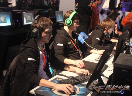 德国杯淘汰赛 D2 赛程与首发阵容：单人赛 Top Esports . 369 对 Invictus Gaming . TheShy