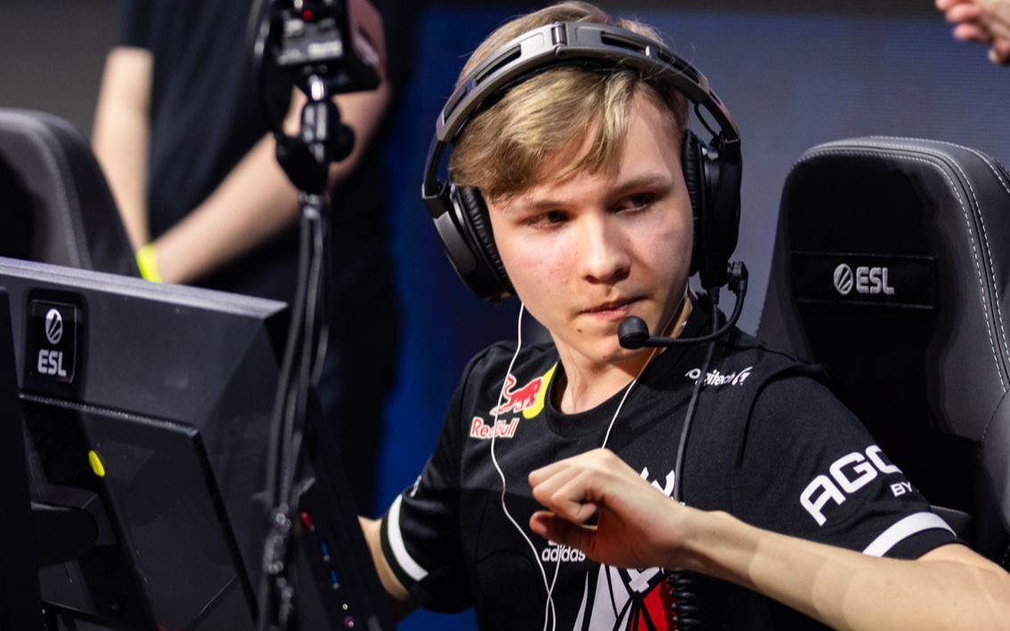 FPX祝贺Lwx2000杀：穿杨百步枪林箭，弓开秋月分明