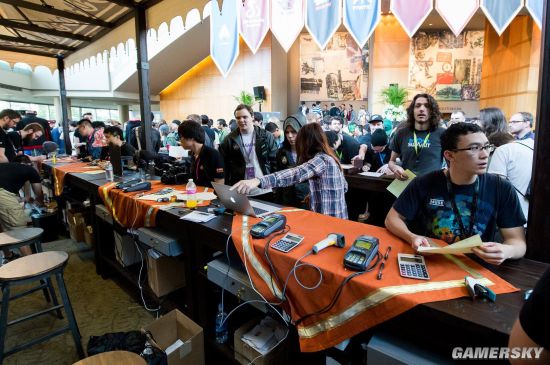 OMG赛后群访：Shanji直言今天全靠队友 自己是个死混子