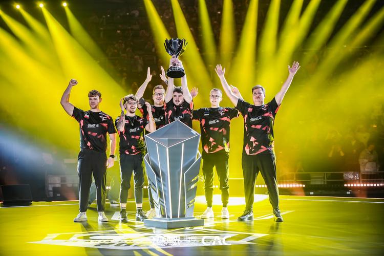 解说胜者采访宸宇：ID是中式英语play pig eat tiger扮猪吃老虎